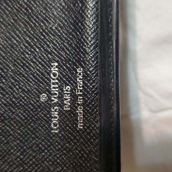 Louis Vuitton man Black epi Leather wallet🖤🖤🖤 - Picture 5 of 11